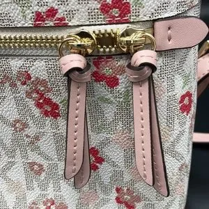 Michael Kors | Bags | Firm Michael Kors Slim Spring Flowers  display picture 2